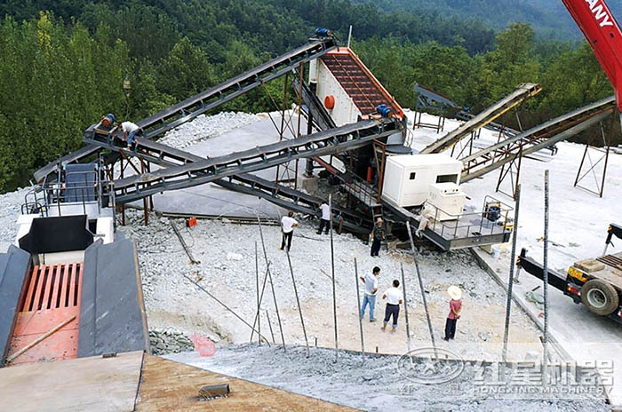 硅石移動破碎站安裝現場