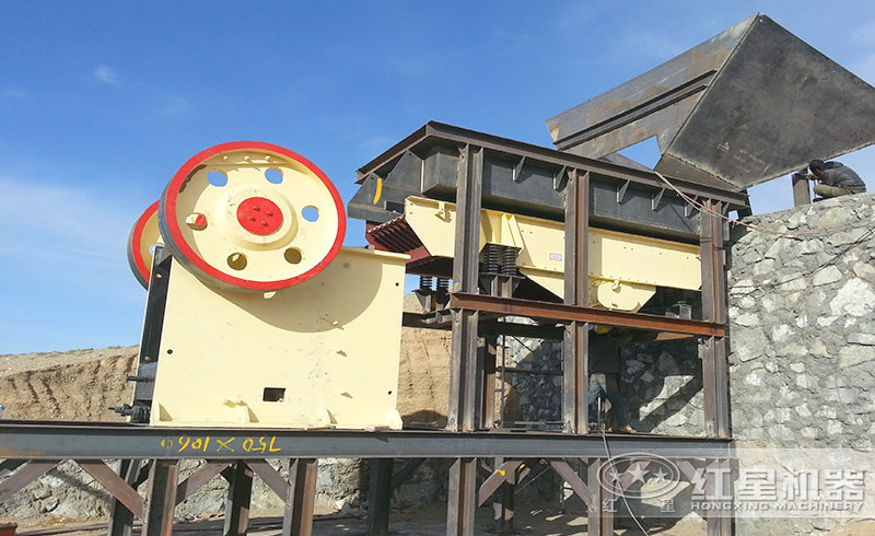 細顎破碎機250×1200現場
